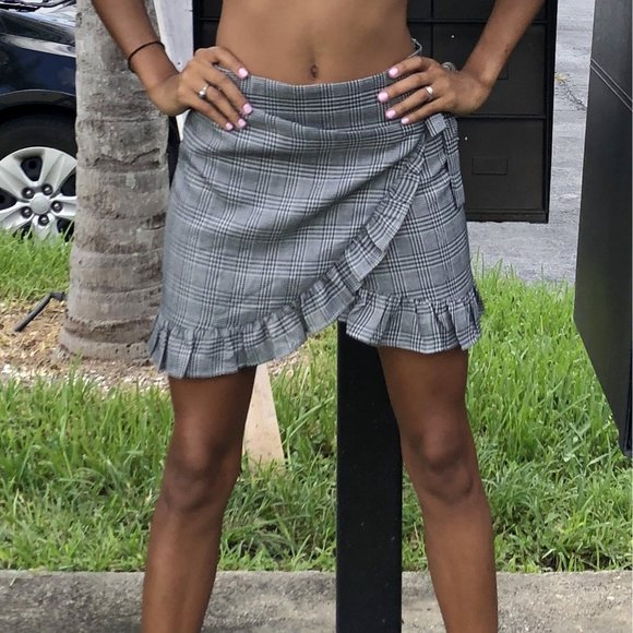 Honey Punch Harmony Ruffled Wrap Skirt, - Picture 4 of 8